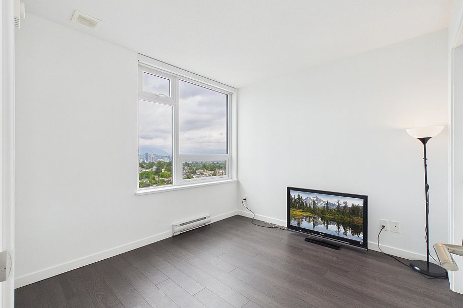 2202 5515 Boundary Road Vancouver, BC - 20