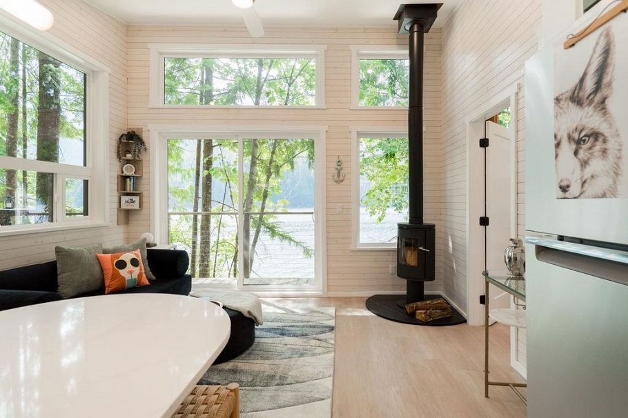 14 E Croker Island North Vancouver, BC - 16
