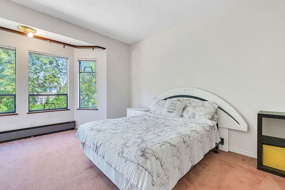 2718 W 19th Avenue Vancouver, BC - 13