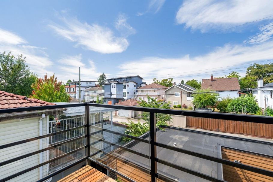 5043 Chambers Street Vancouver, BC - 18