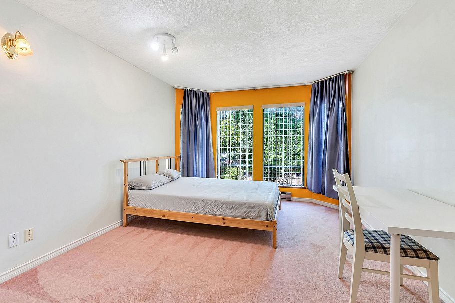 2718 W 19th Avenue Vancouver, BC - 26