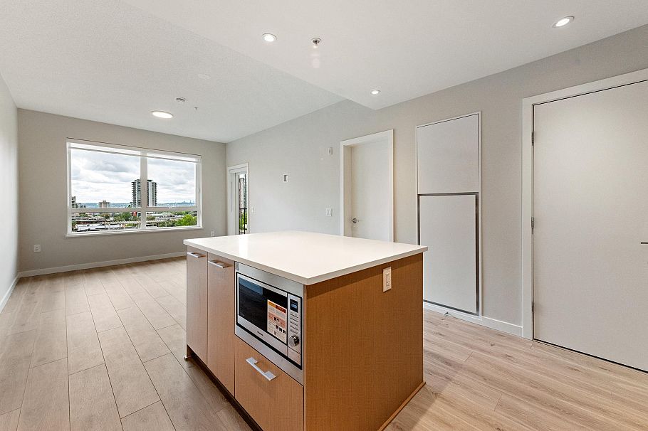 602 110 E 17th Street North Vancouver, BC - 6