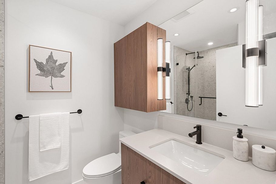 1 2240 E 40th Avenue Vancouver, BC - 21