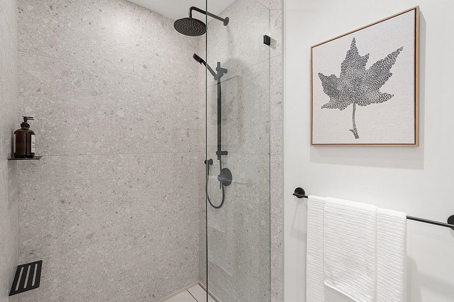 5 2240 E 40th Avenue Vancouver, BC - 22