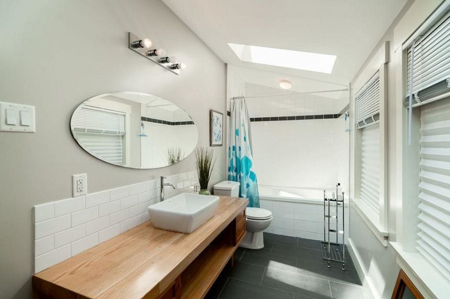 29 E Croker Island North Vancouver, BC - 16
