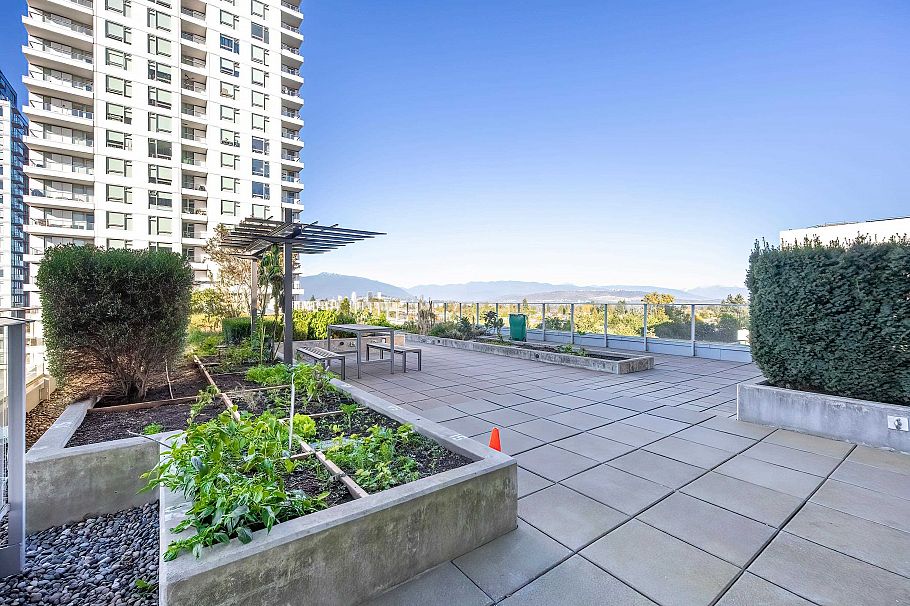 2202 5515 Boundary Road Vancouver, BC - 3