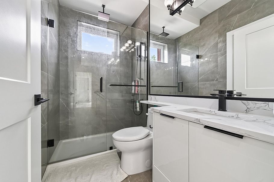 5835 Clarendon Street Vancouver, BC - 18