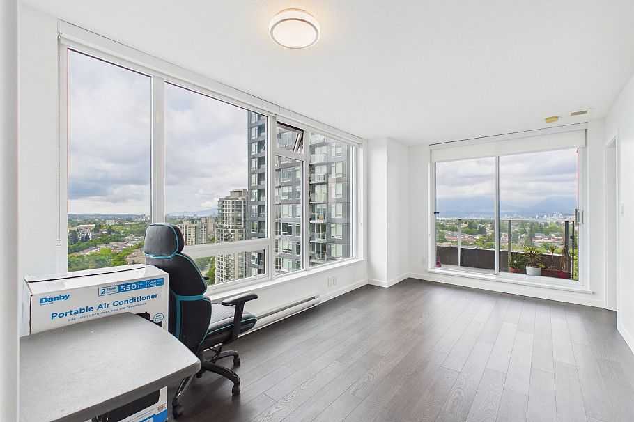 2202 5515 Boundary Road Vancouver, BC - 16