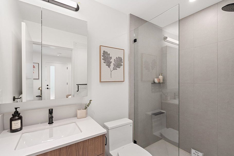 5 2240 E 40th Avenue Vancouver, BC - 31