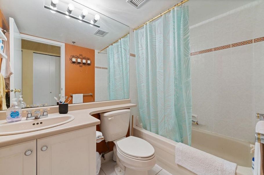 404 238 Alvin Narod Mews Vancouver, BC - 24