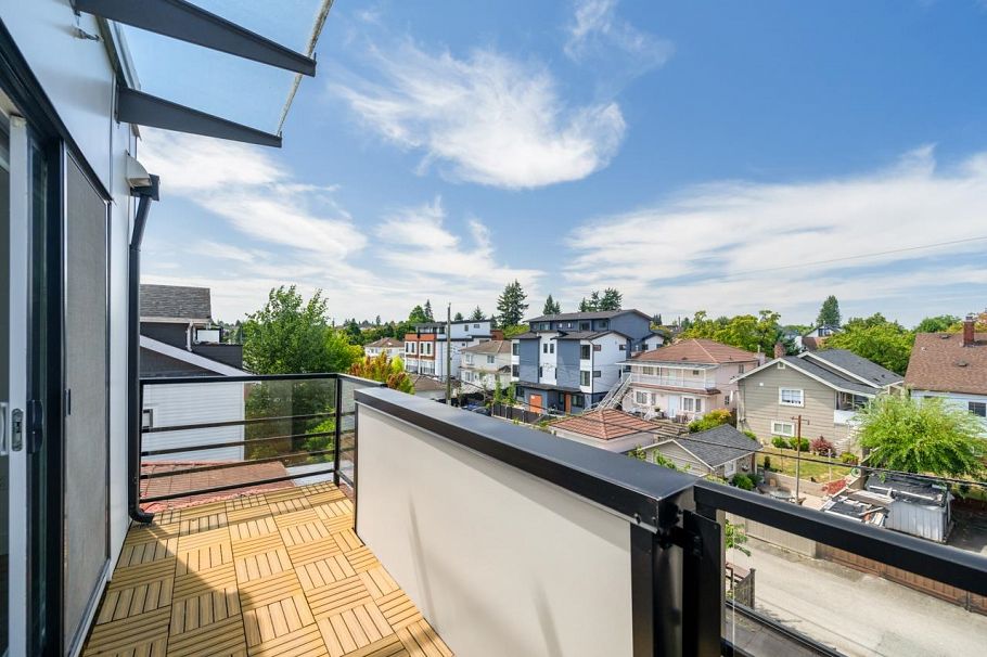 5043 Chambers Street Vancouver, BC - 20