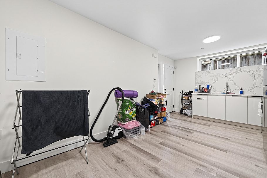 5835 Clarendon Street Vancouver, BC - 23