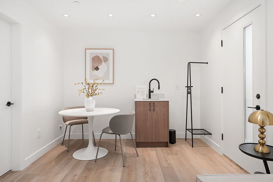 5 2240 E 40th Avenue Vancouver, BC - 26