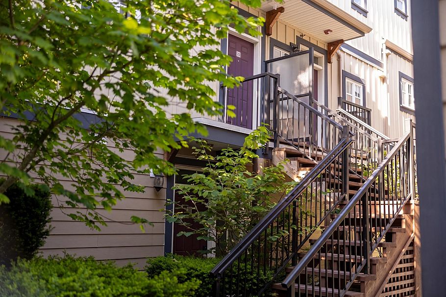 215 2273 Triumph Street Vancouver, BC - 30