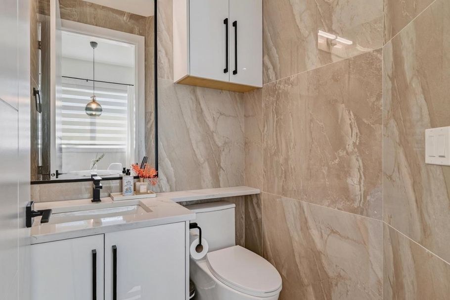 2977 E 42nd Avenue Vancouver, BC - 14