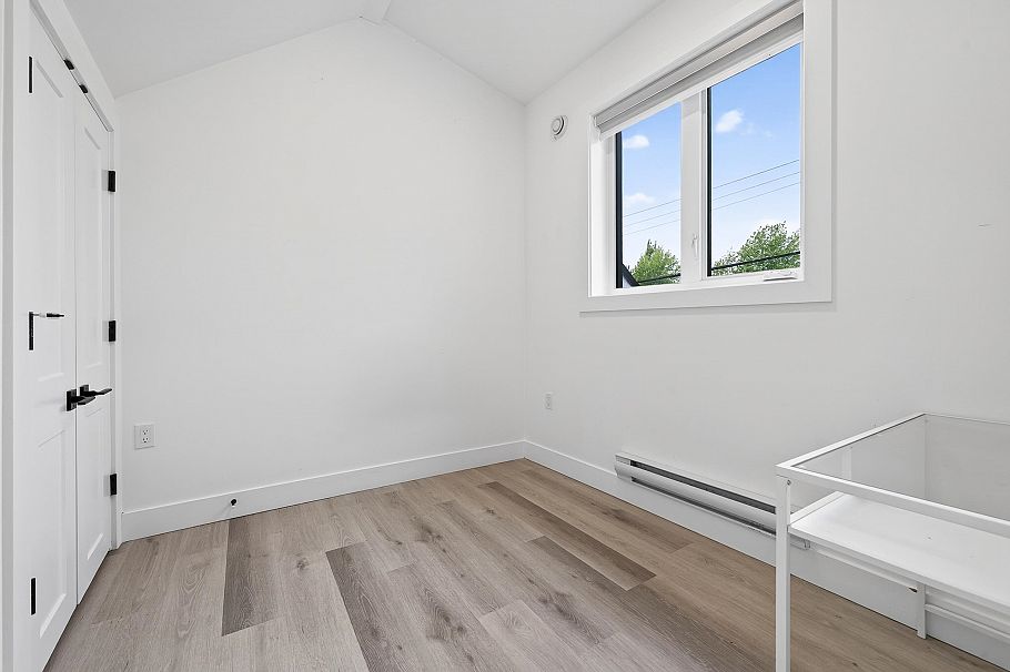 5835 Clarendon Street Vancouver, BC - 32