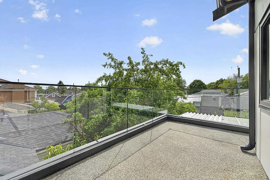 5835 Clarendon Street Vancouver, BC - 13