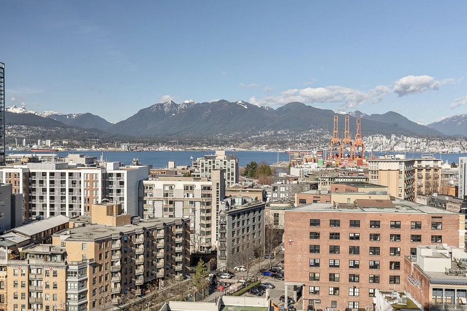 1905 550 Taylor Street Vancouver, BC - 1