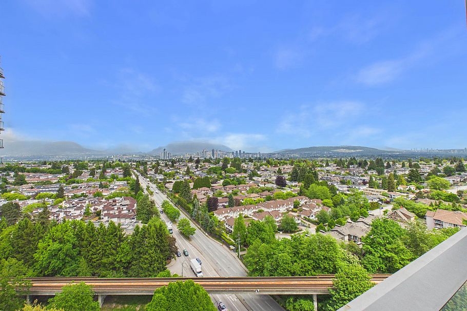 2202 5515 Boundary Road Vancouver, BC - 30