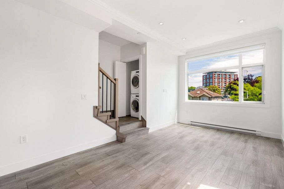 5043 Chambers Street Vancouver, BC - 9