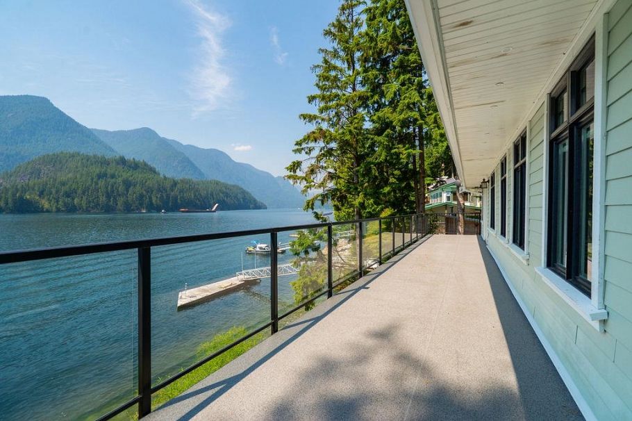 29 E Croker Island North Vancouver, BC - 31