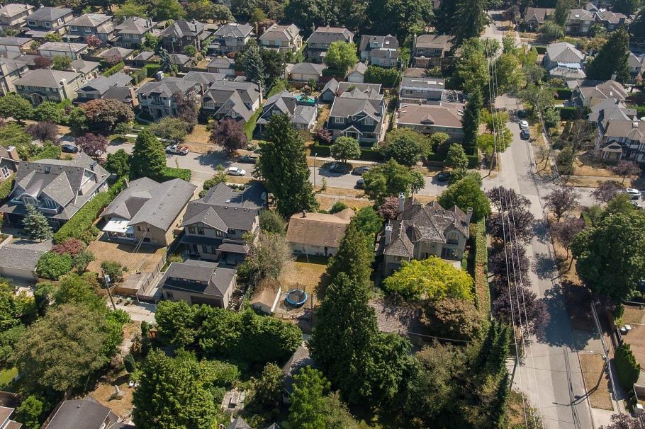 2677 W 35th Avenue Vancouver, BC - 5