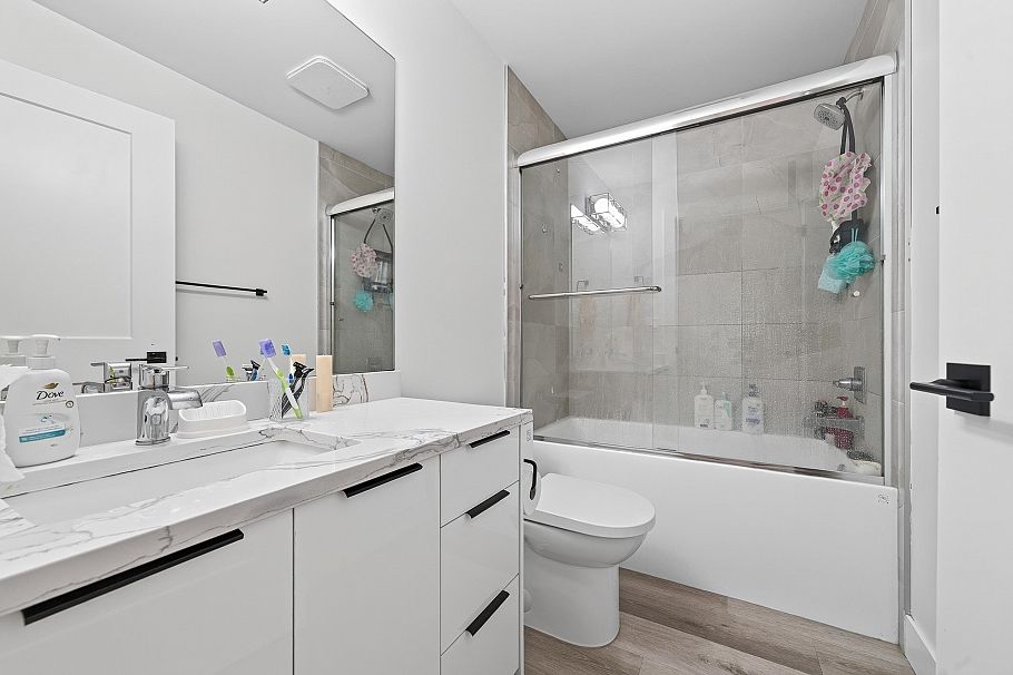 5835 Clarendon Street Vancouver, BC - 27