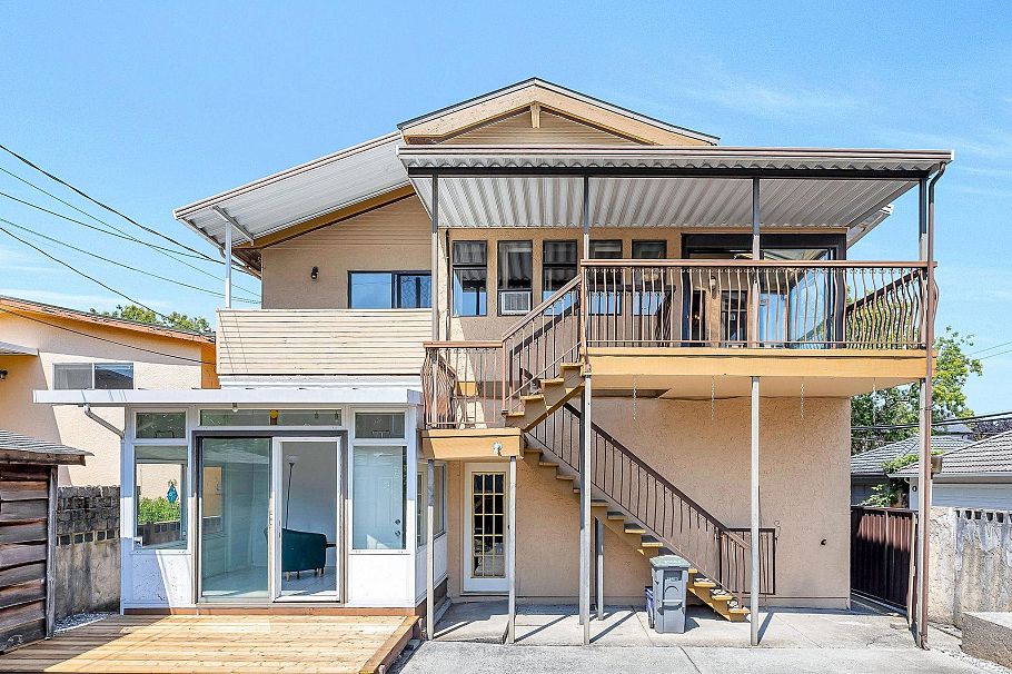 2718 W 19th Avenue Vancouver, BC - 34