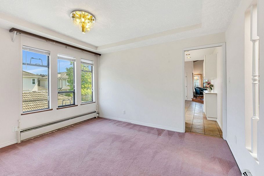 2718 W 19th Avenue Vancouver, BC - 6