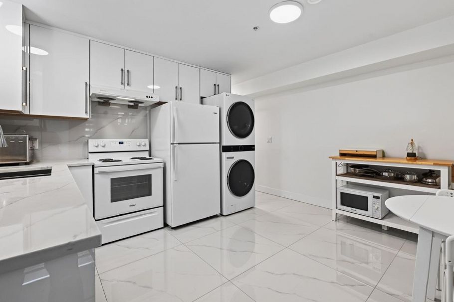 2977 E 42nd Avenue Vancouver, BC - 23