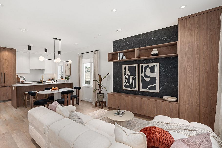 1 2240 E 40th Avenue Vancouver, BC - 11