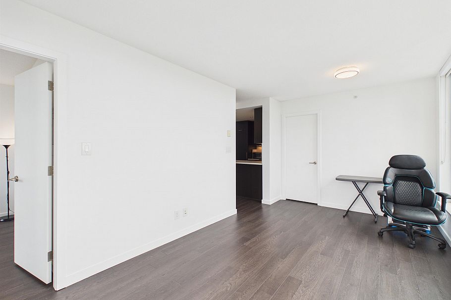 2202 5515 Boundary Road Vancouver, BC - 19