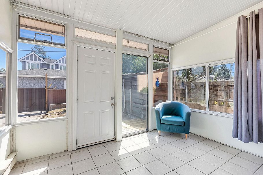 2718 W 19th Avenue Vancouver, BC - 33