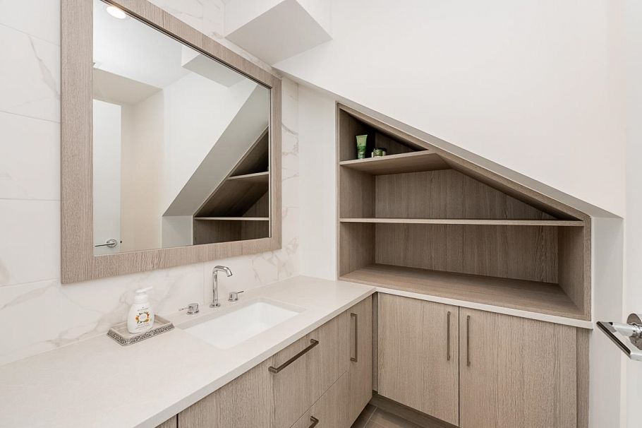 107 707 E 3rd Street North Vancouver, BC - 25