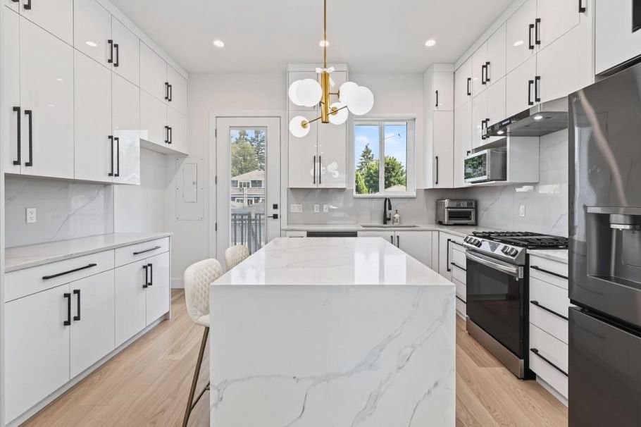 2977 E 42nd Avenue Vancouver, BC - 11