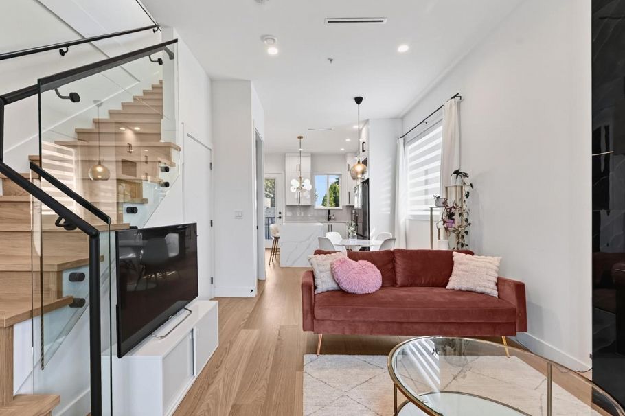 2977 E 42nd Avenue Vancouver, BC - 8