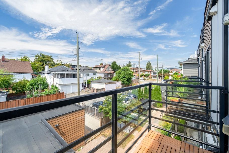 5043 Chambers Street Vancouver, BC - 19
