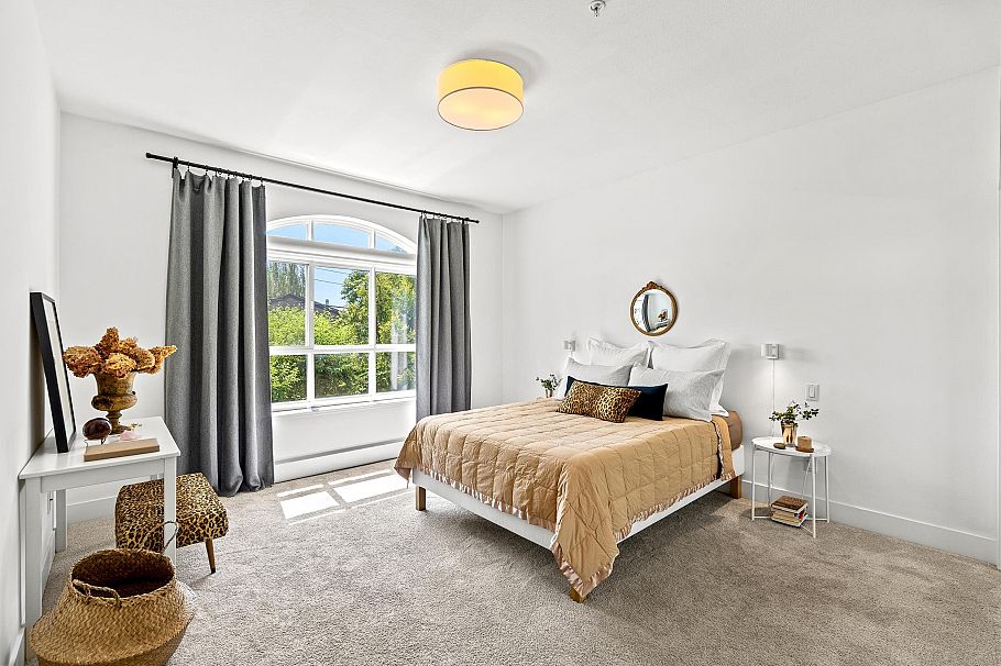 2 258 W 14th Street North Vancouver, BC - 13