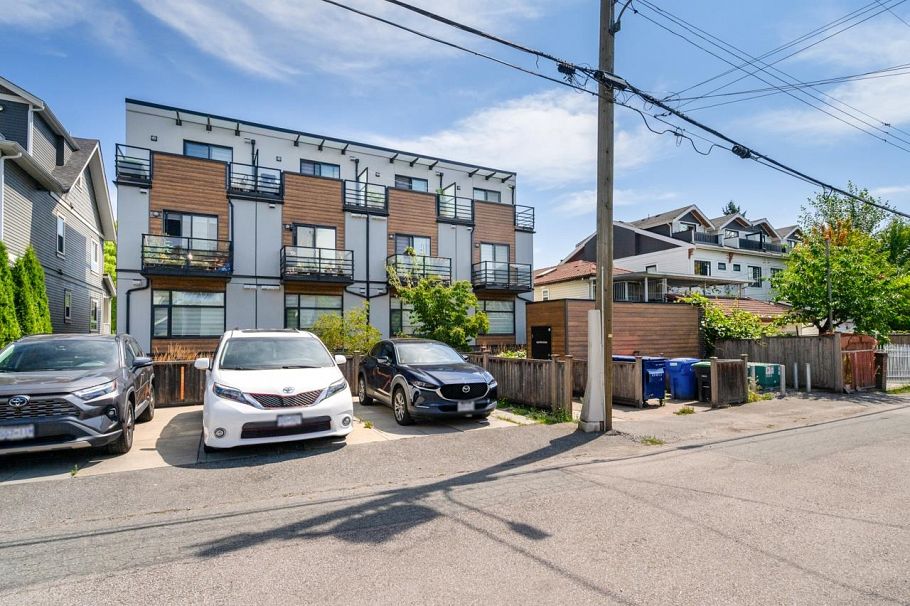5043 Chambers Street Vancouver, BC - 27
