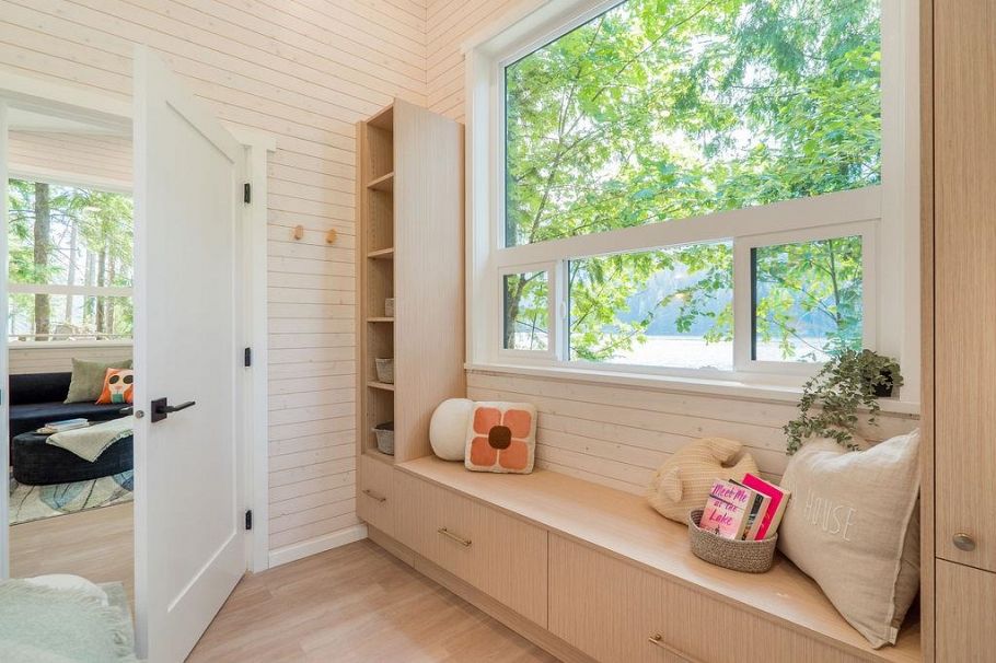 14 E Croker Island North Vancouver, BC - 22