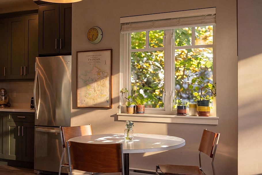 215 2273 Triumph Street Vancouver, BC - 10