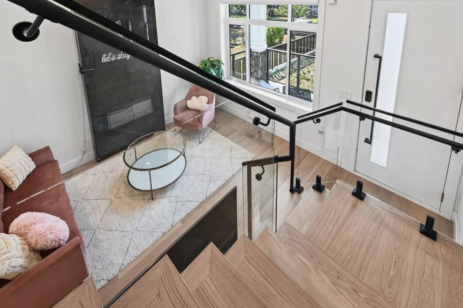 2977 E 42nd Avenue Vancouver, BC - 15