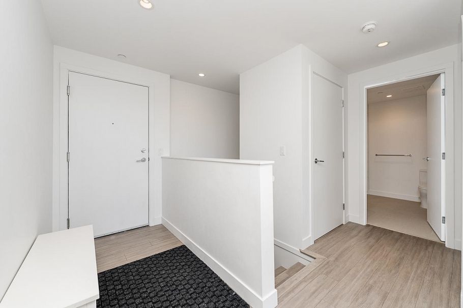 107 707 E 3rd Street North Vancouver, BC - 20