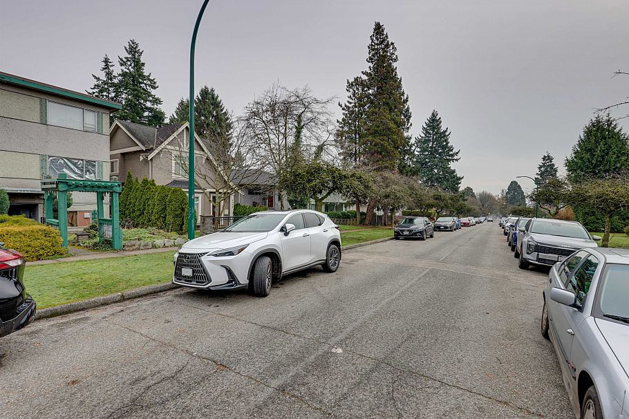 8369 Shaughnessy Street Vancouver, BC - 22