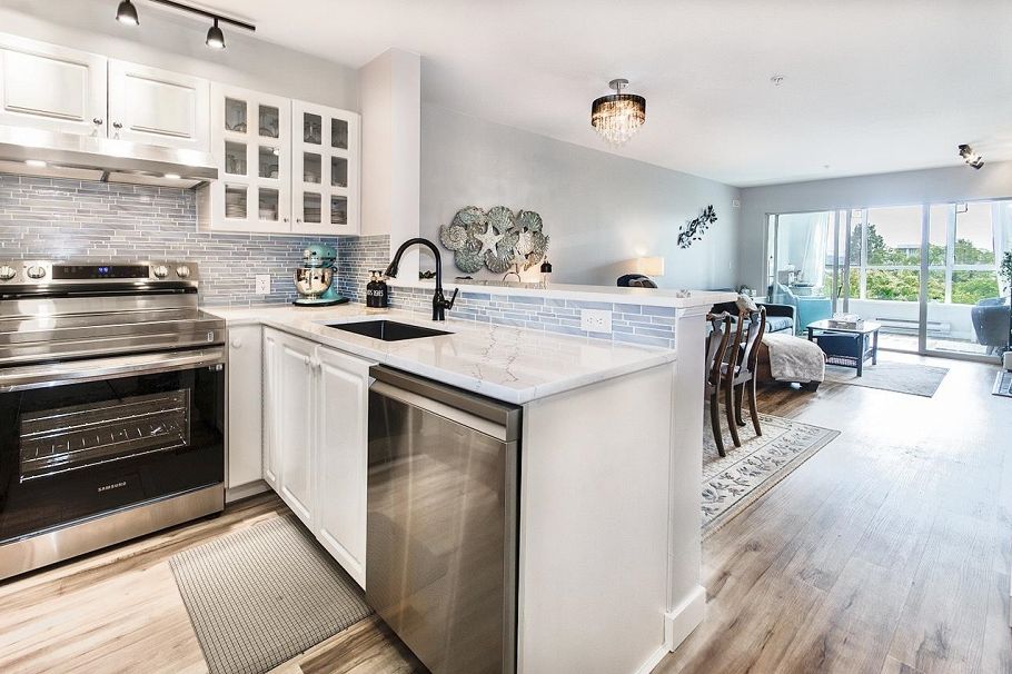 305 155 E 3rd Street North Vancouver, BC - 3