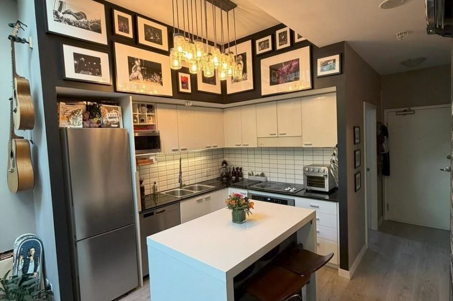 121 W Georgia Street Vancouver, BC - 6