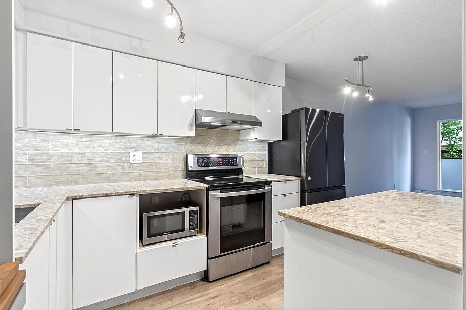 205 2328 Oxford Street Vancouver, BC - 9
