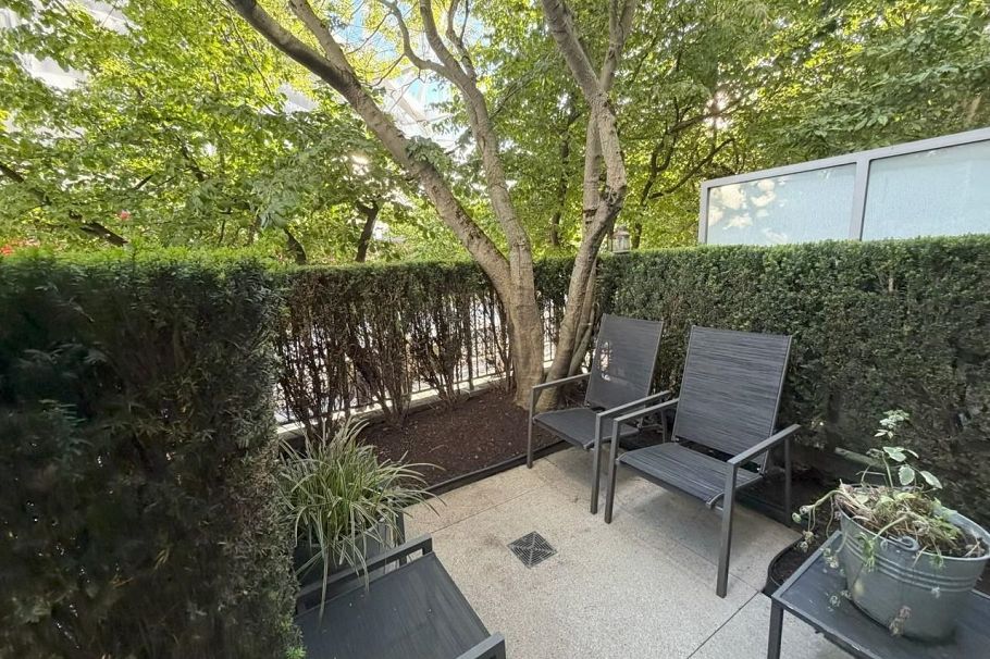 121 W Georgia Street Vancouver, BC - 5