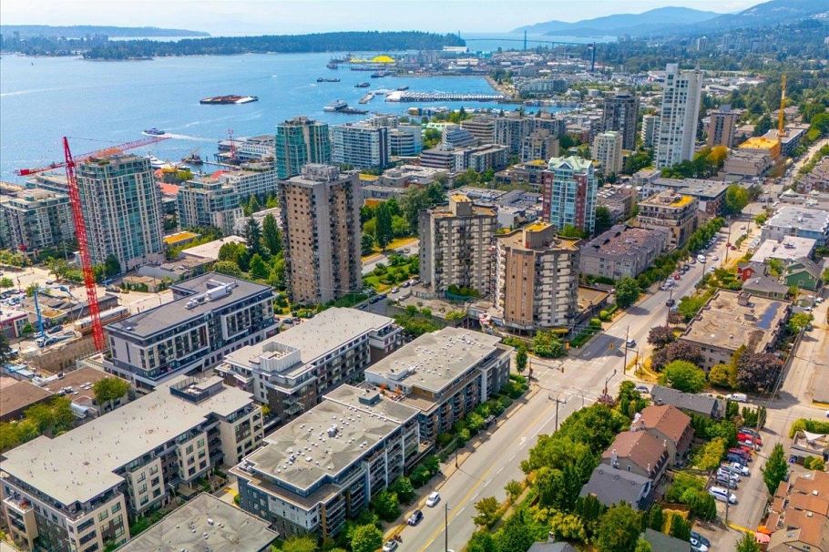3 221 E 3 Street North Vancouver, BC - 31