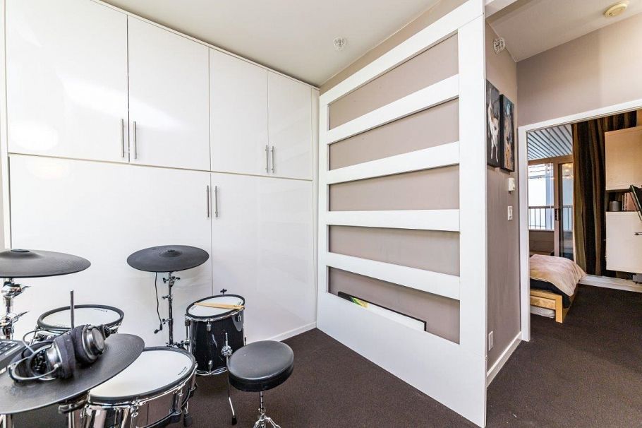 121 W Georgia Street Vancouver, BC - 15